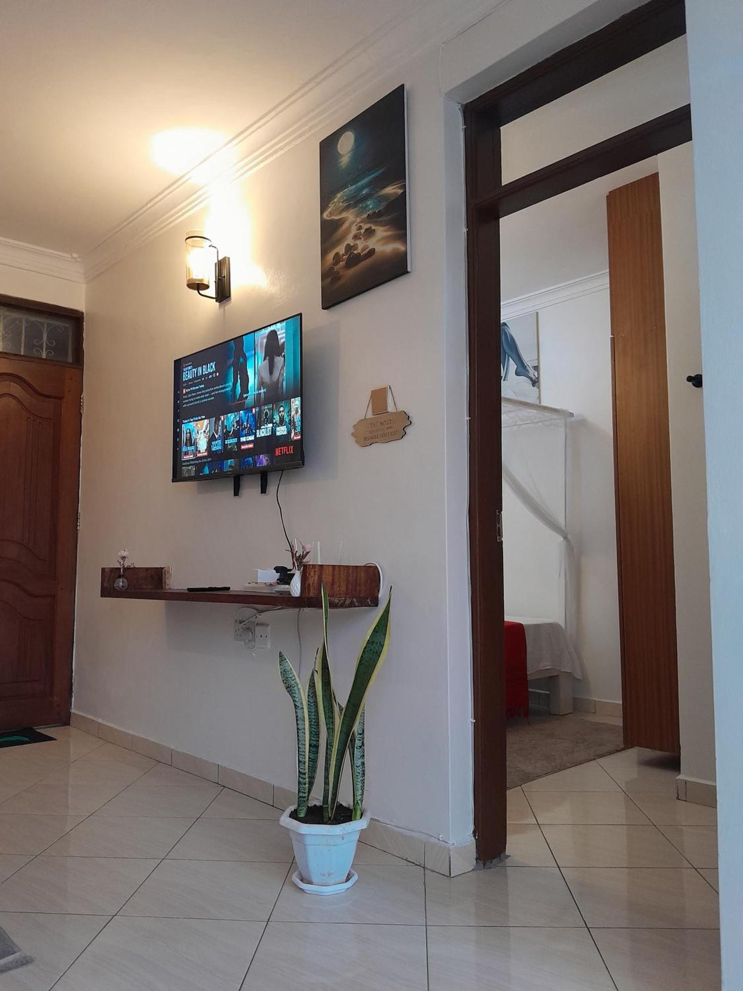 Lafika Homes, Dimash Apartments Момбаса Экстерьер фото